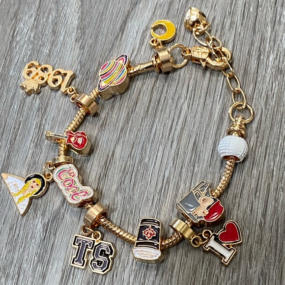 Taylor Swift TRAVIS Eras BFF Charm Bracelet Fan Concert Gear - Picture 3 of 5